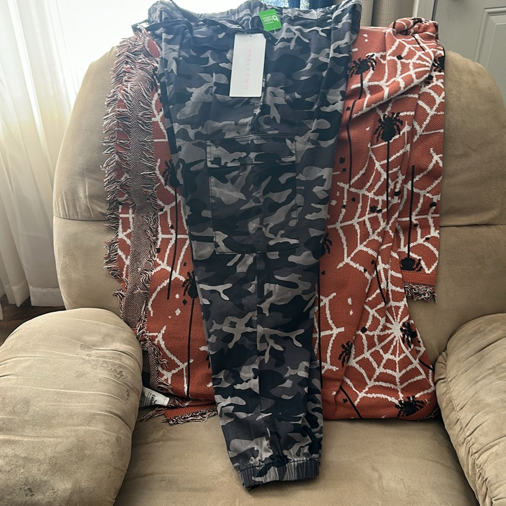 Tinseltown Green Track Pants with Relaxed Fit - Picture 3 of 3